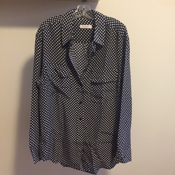 🚫 SOLD 🚫 Equipment Navy Polka Dot Blouse - Picture 2 of 4